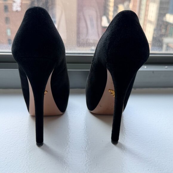 Prada - Picture 4 of 5